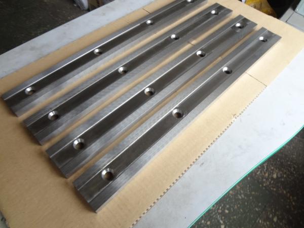 В наличии ножи для гильотинных ножниц 510 60 20, 520 75 25, 590 60 16, 540 60 16 в городе Тула. Ножи от завода производителя. Ту